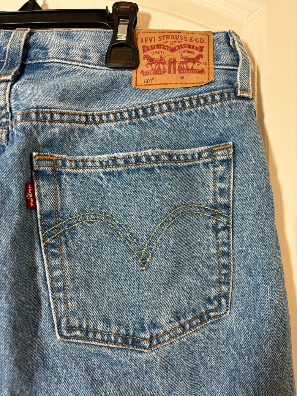 Levi's 501 Straight Light Blue Distressed Jeans - Picture 4 of 6